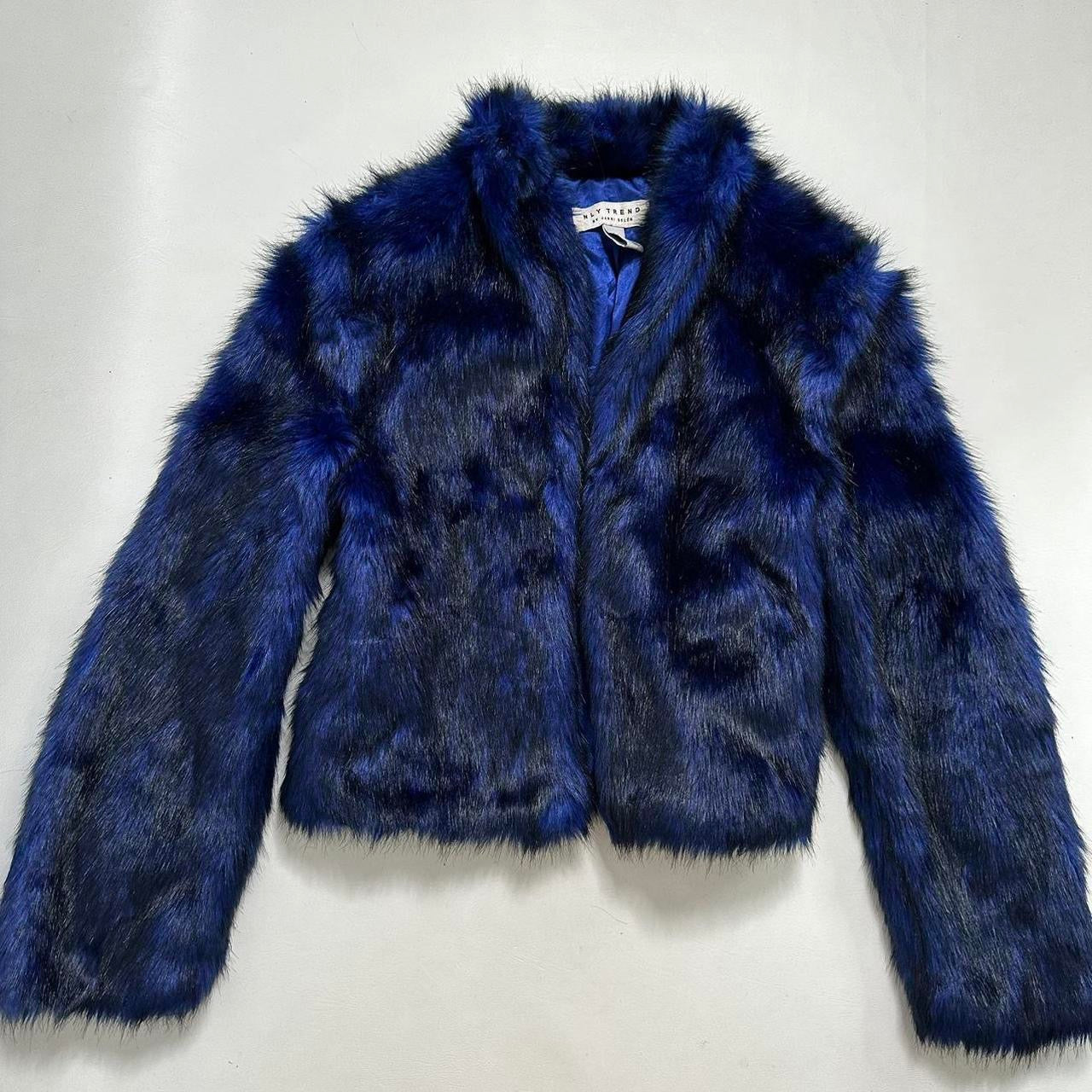 Blue fur cropped jacket