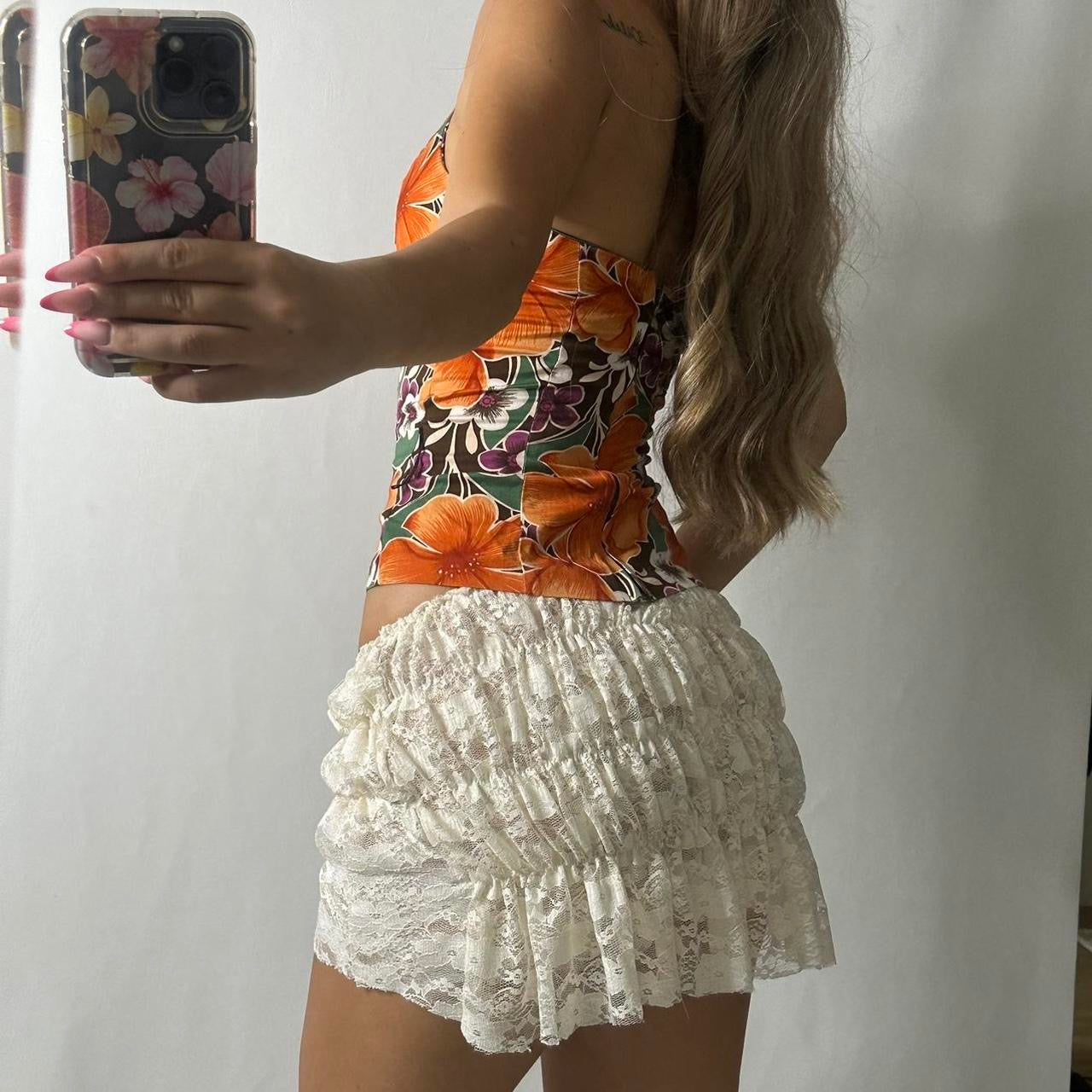 Blanco halter neck top