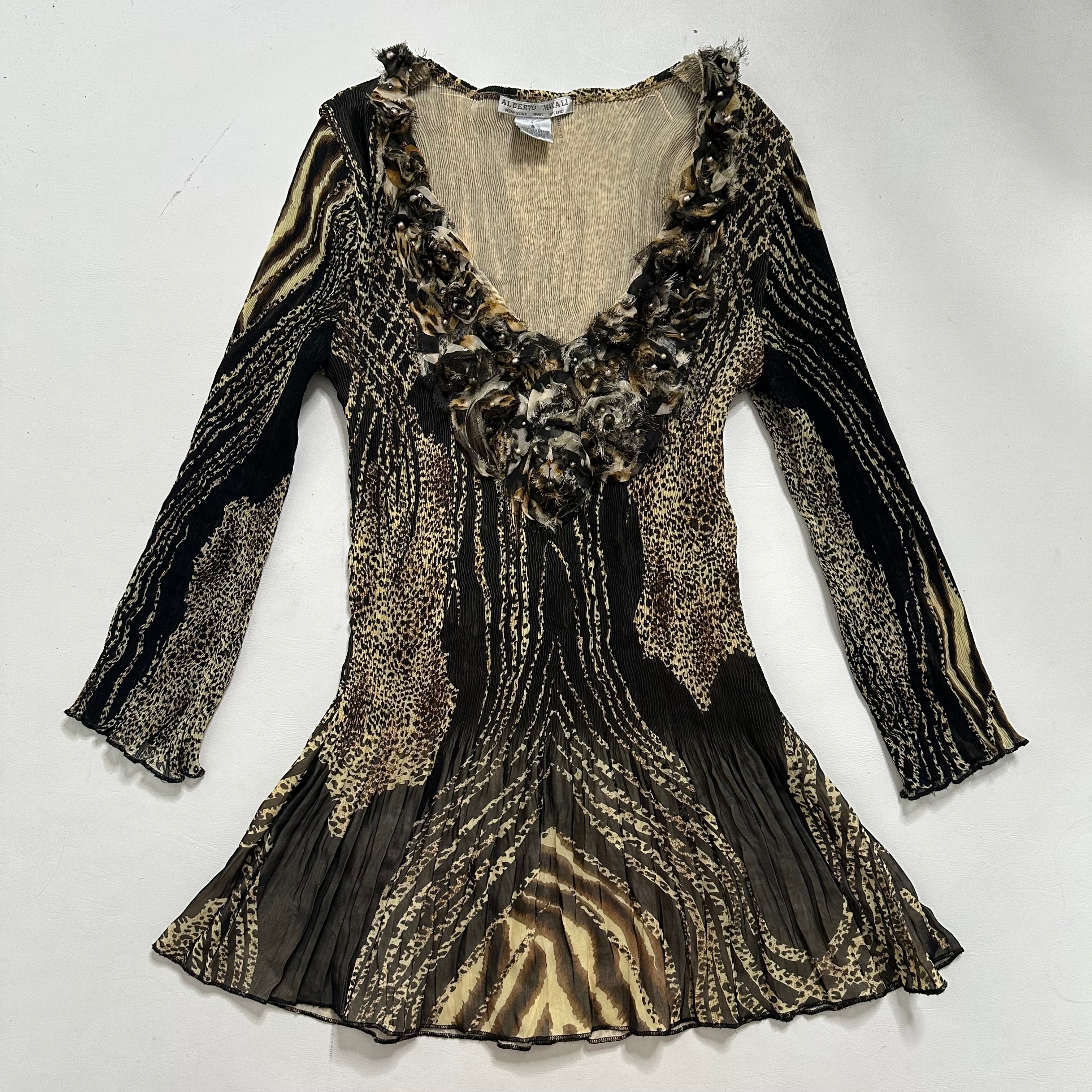Ruched graphic print top
