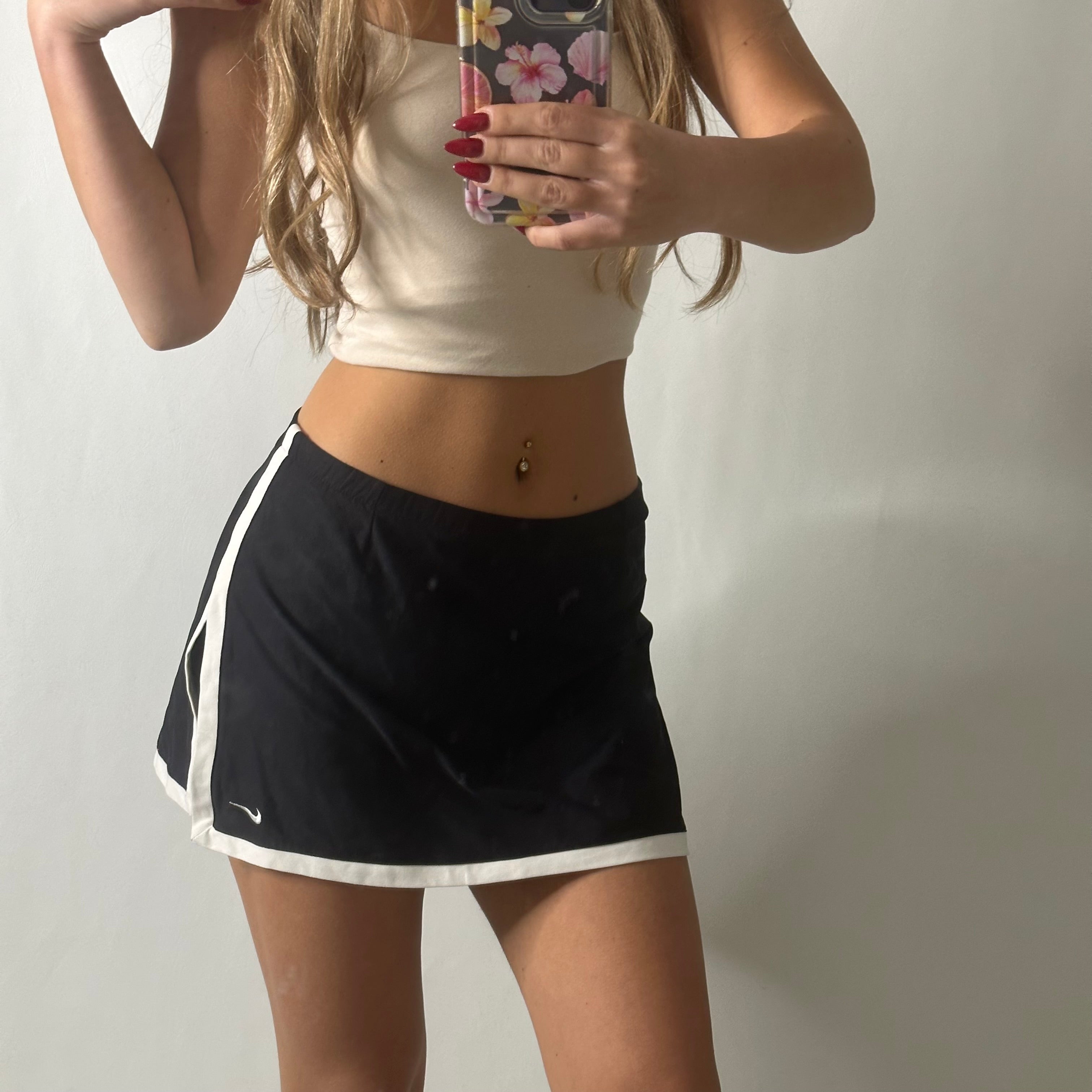 Nike low rise sporty skirt