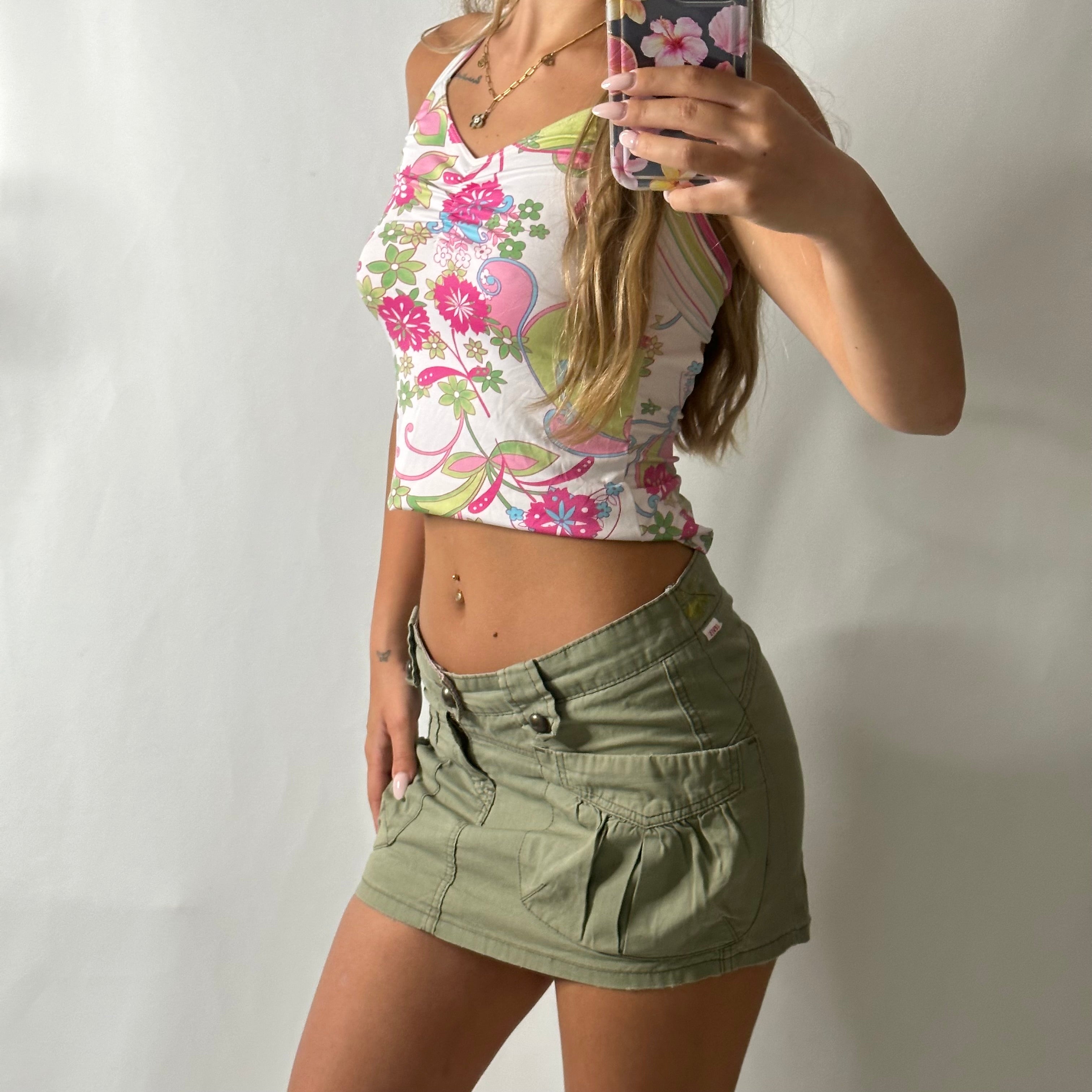 Levi’s 90s khaki cargo mini skirt
