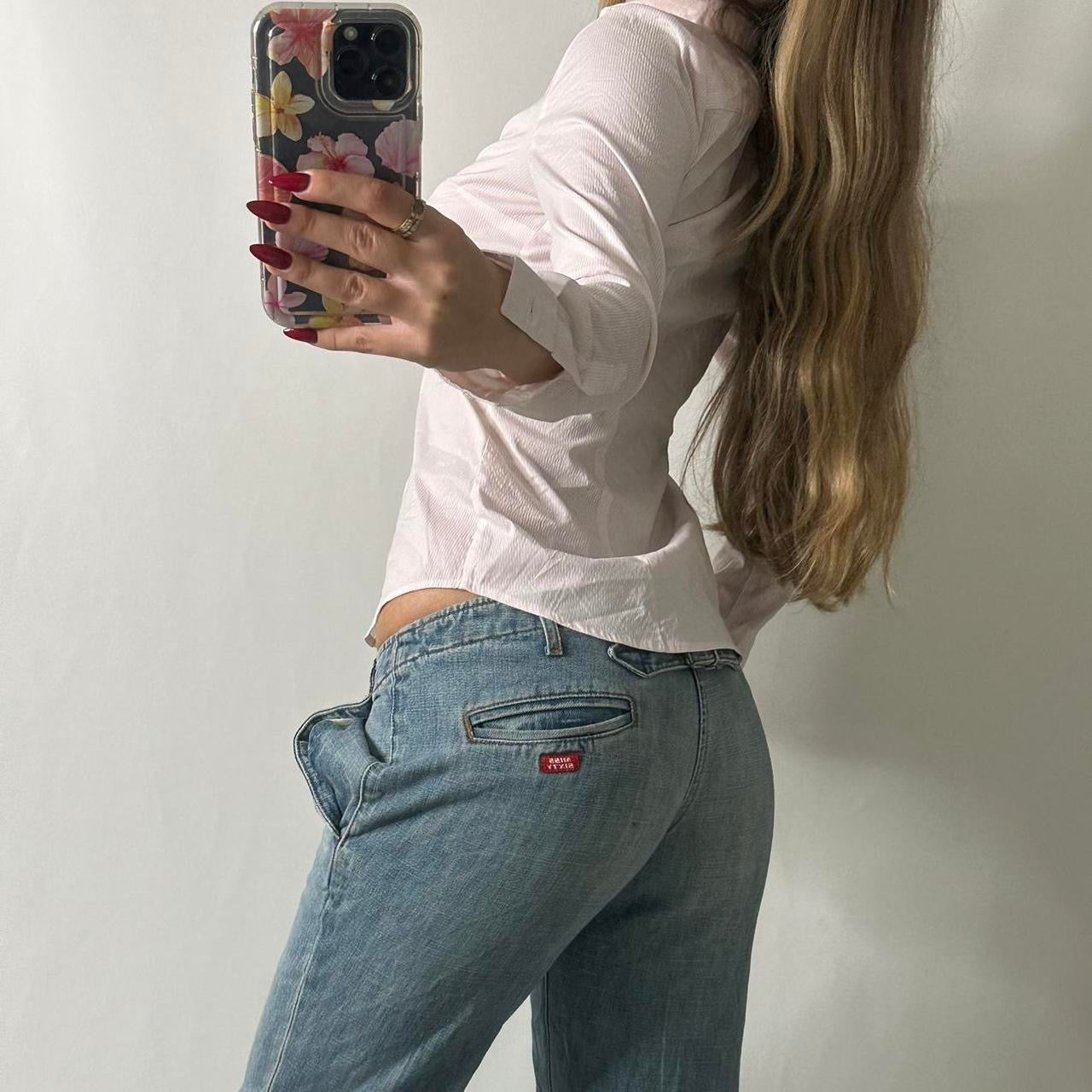 Pink fitted button up shirt