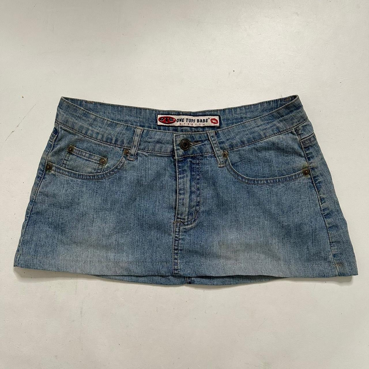 Low rise mini denim skirt