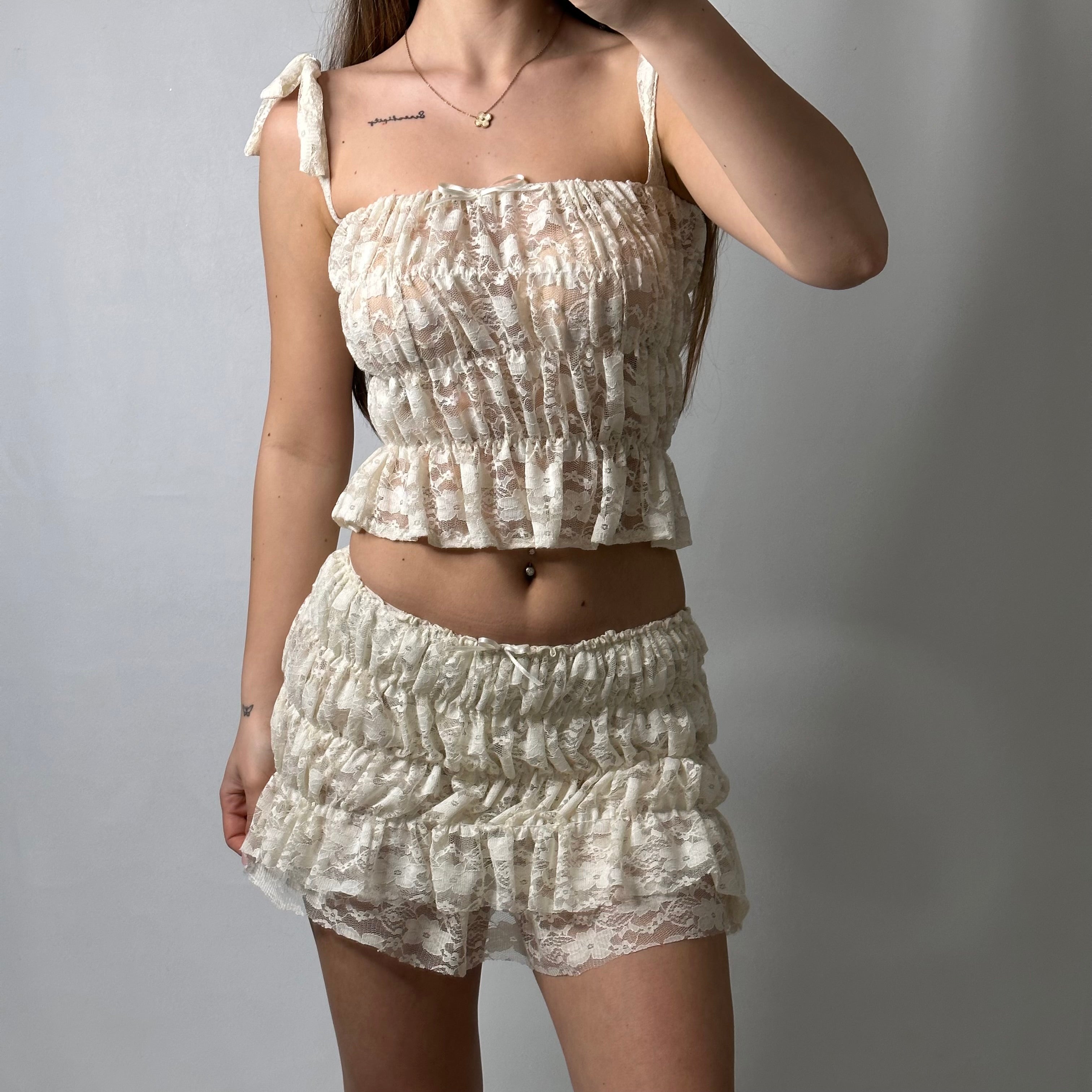 Past Gems bow tie ruched lace top
