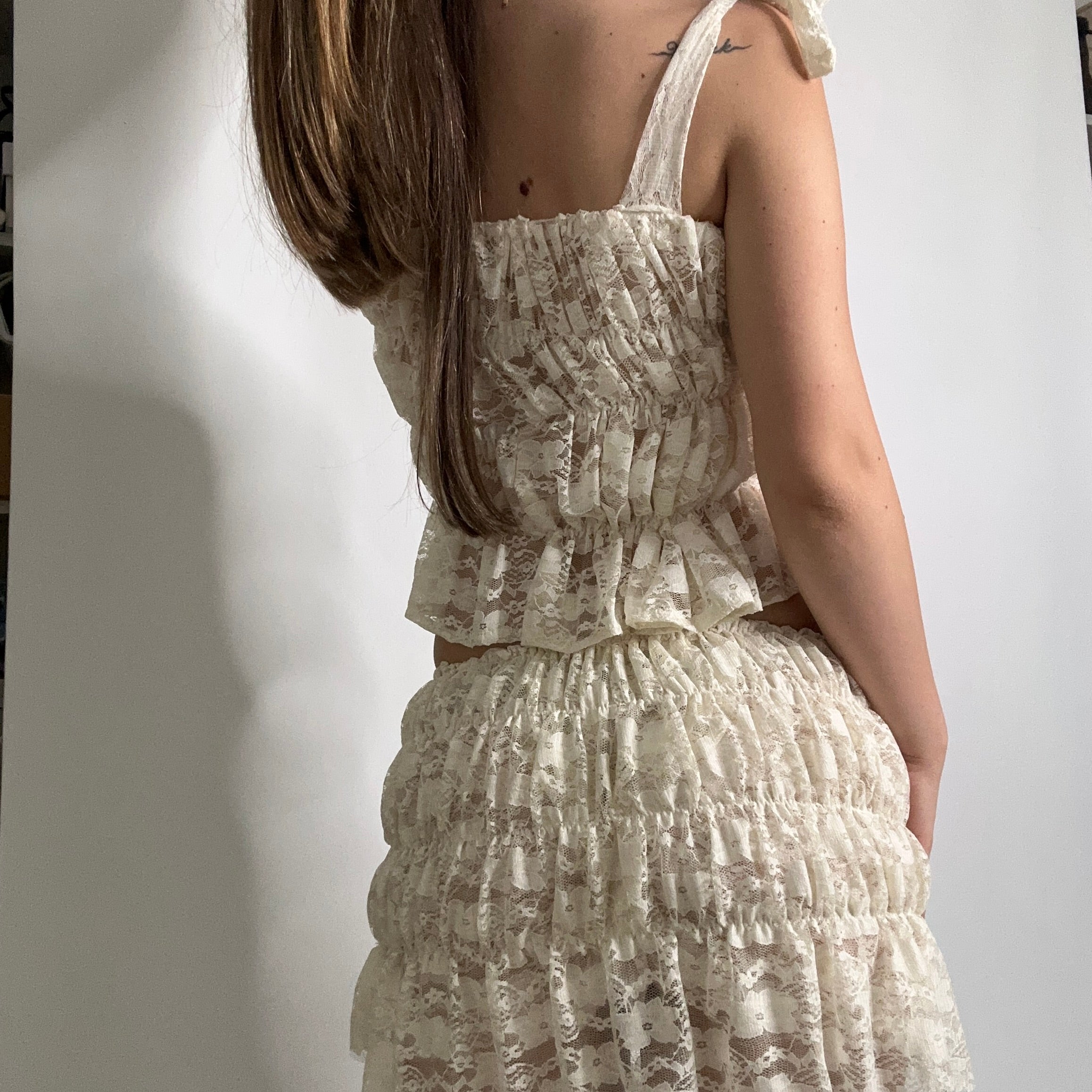 Past Gems bow tie ruched lace top