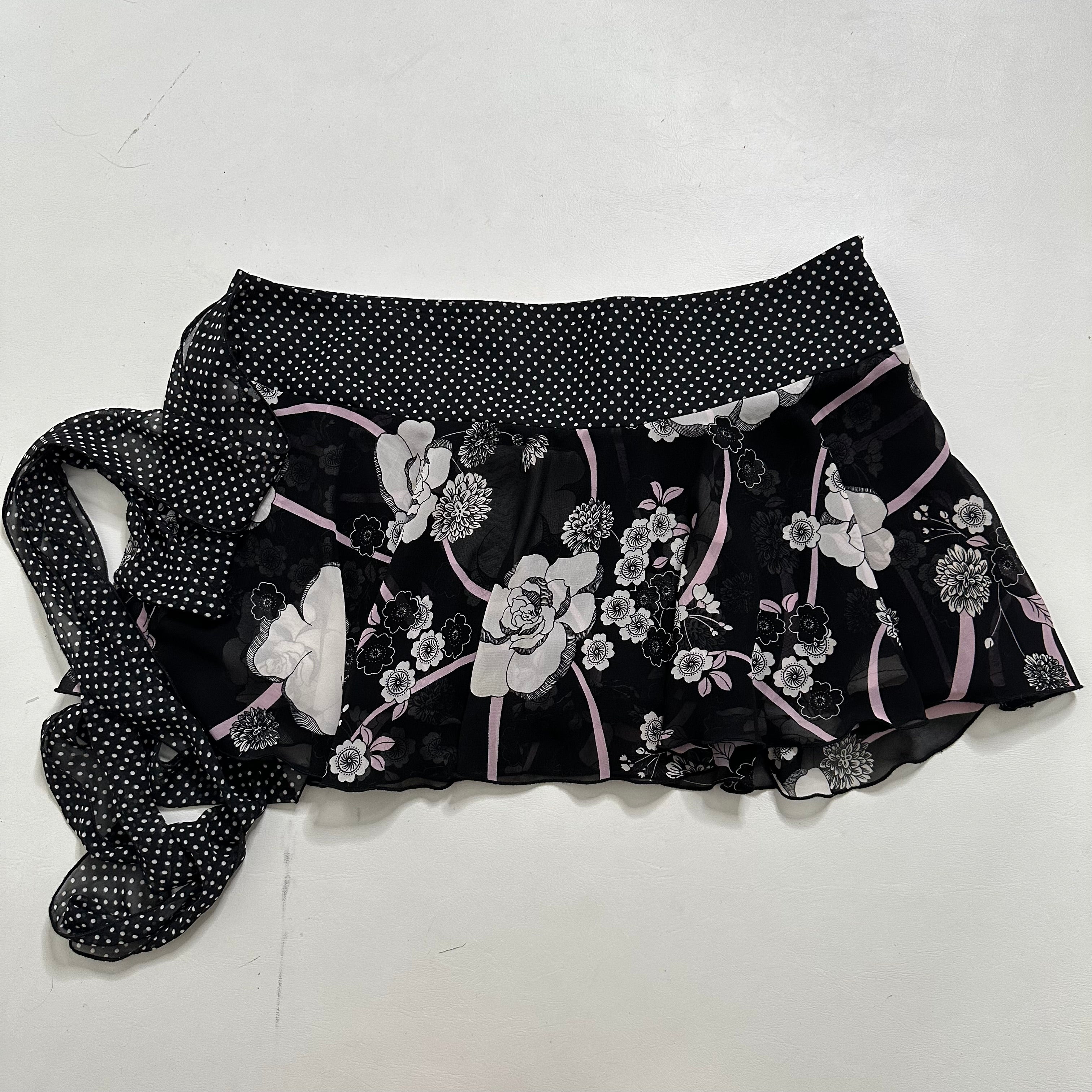 Mesh floral tie up skirt