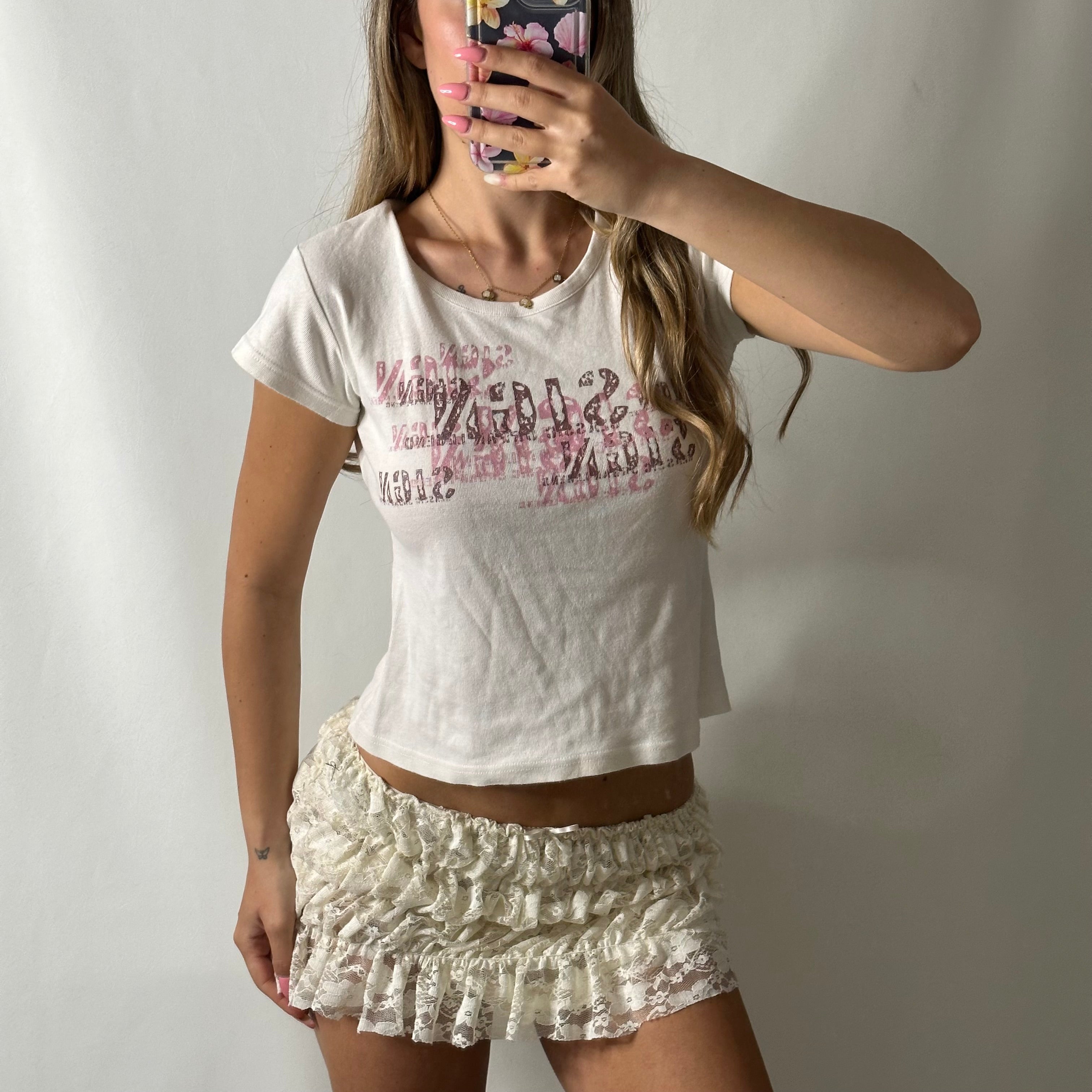 Baby tee pink white graphic top